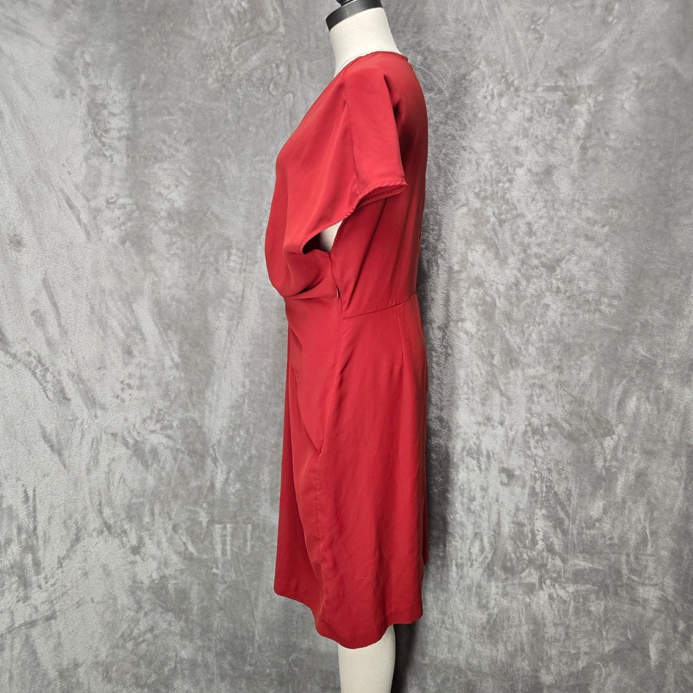 Red Twist-Front V-Neck Dress - Picture 3 of 13